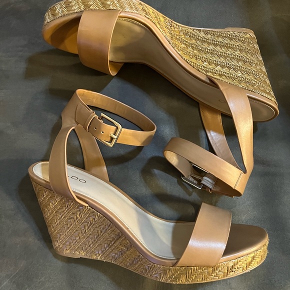 Aldo Leather Wedge Sandal - Picture 4 of 4